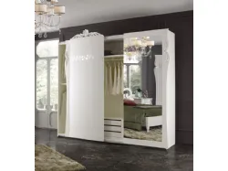 Complete double room in classic style with storage bed and mirror