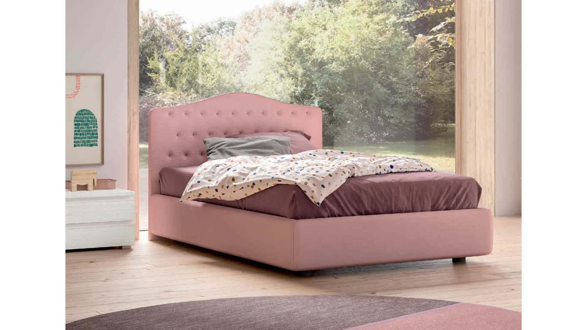 Upholstered bed with storage box in queen size, made of quality materials, 120x195.