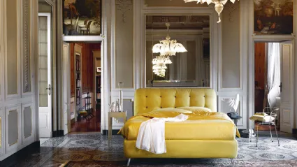 Marriage bed noctis paco characterized by the double-sided covering.