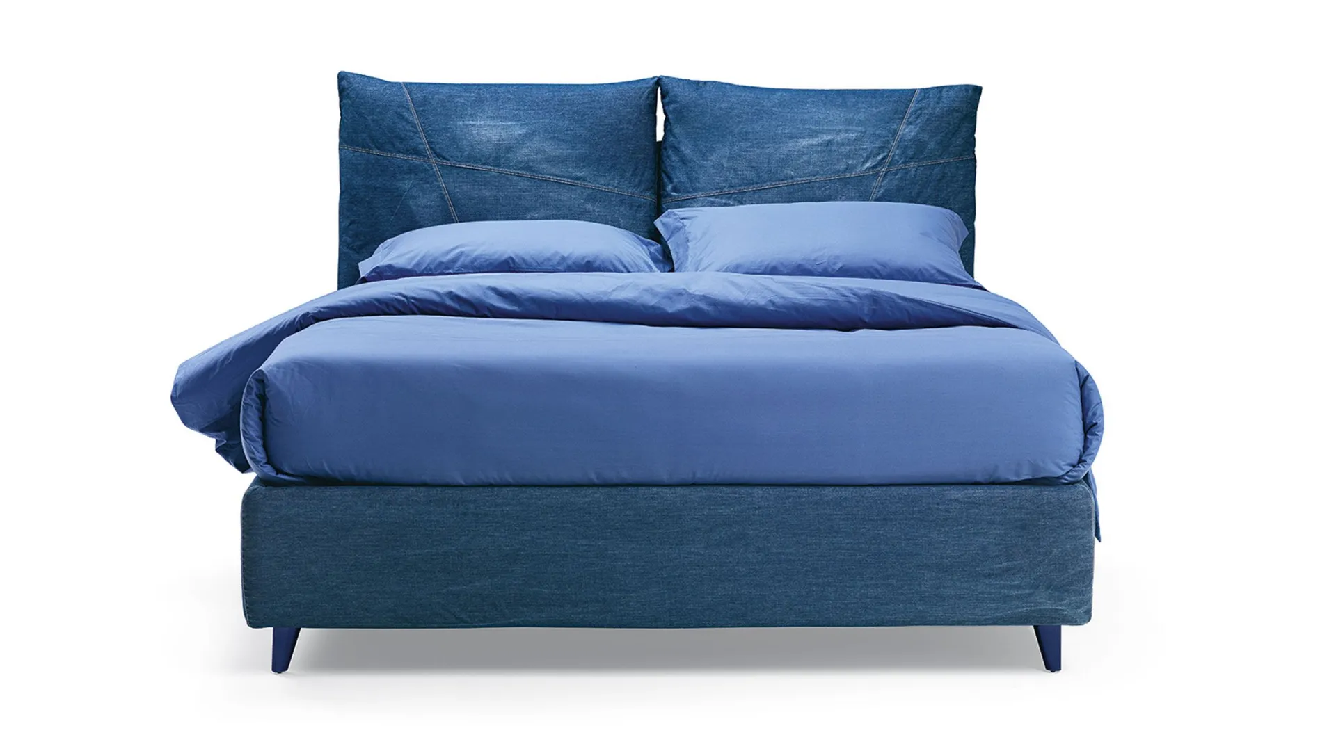 Bed Noctis So Casual double bed with stonewash processing gives the effect
