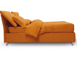 Modern matrimonial bed 