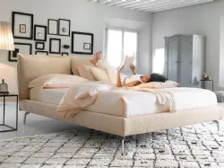 Night bed with double bed frame and two cushions finished off with a characteristic valance.