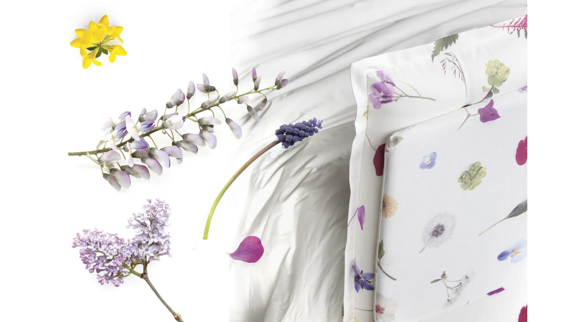 Night bed wild matrimonial with soft structure and PopUp system at the base of the bed.