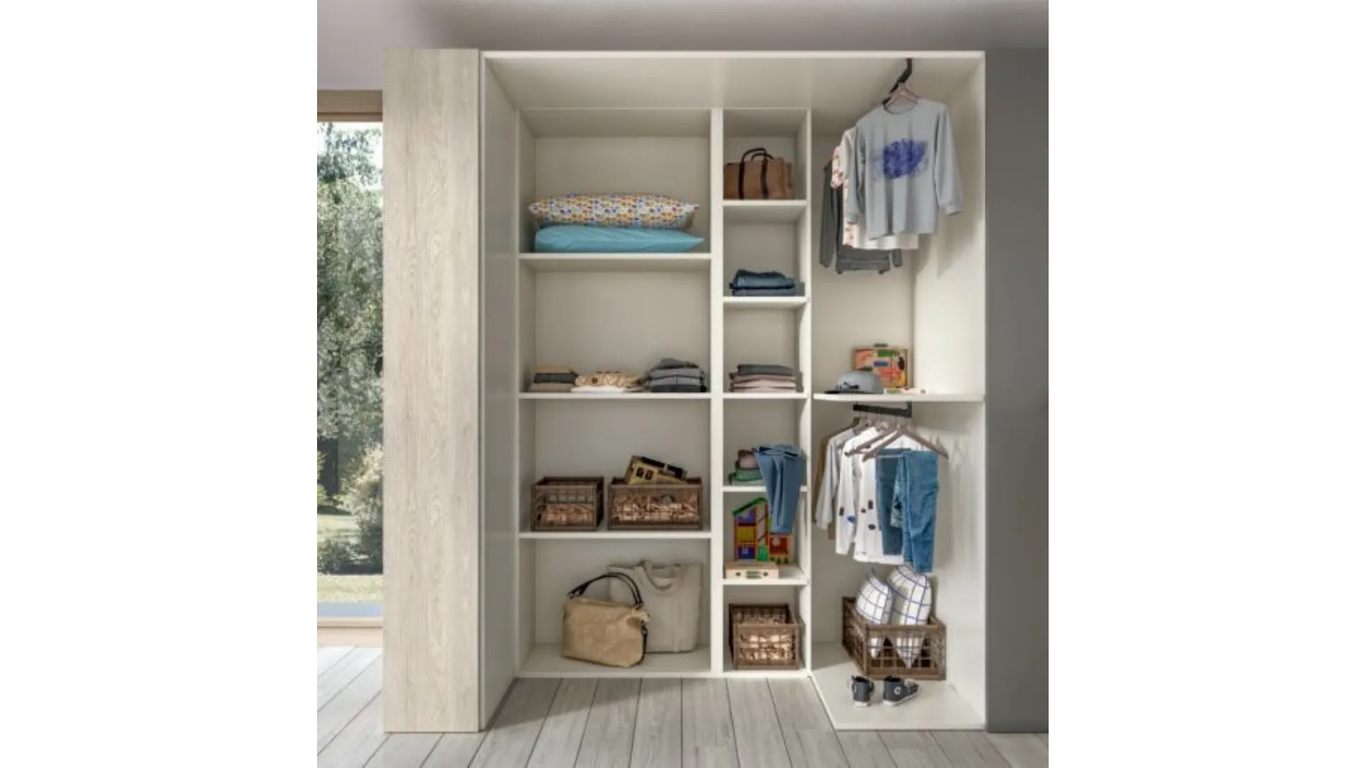 Modern bedroom with bunk bed, a space-saving and efficient room.