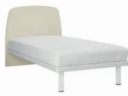 Single bed with curved headboard and inclined legs made of high-quality materials 200x90