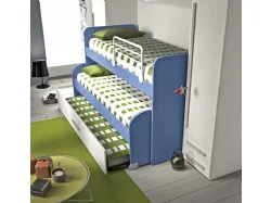 Small bedroom with pull-out bed