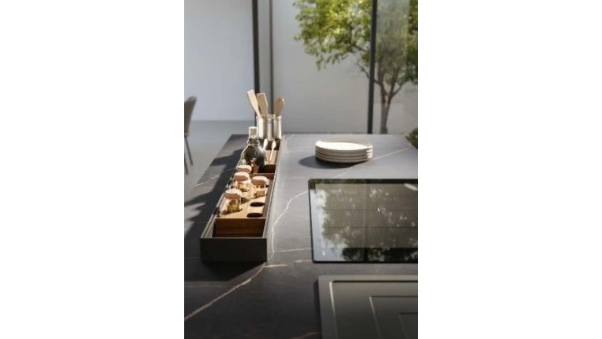 KALI kitchen composition 1