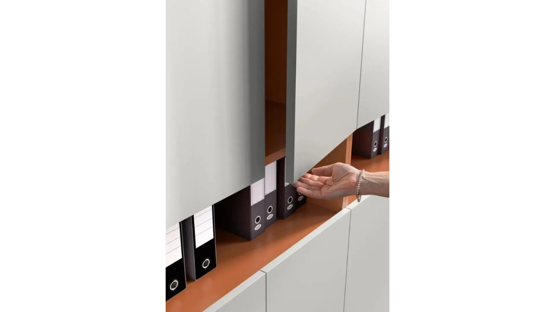 OFFICE U09 - OPERATIONAL