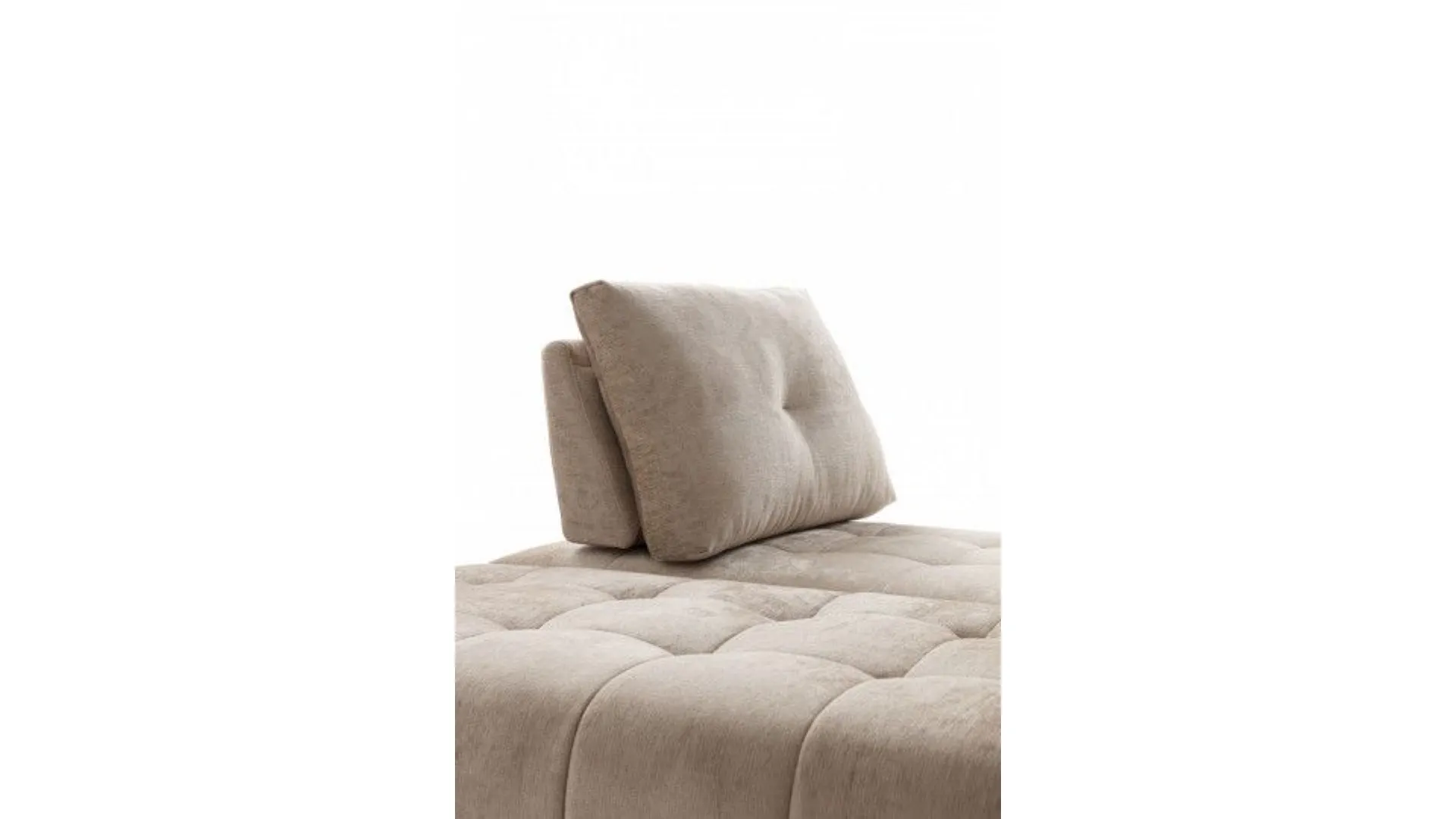 Modern style Byron fabric sofa of excellent quality, fully customizable in finishes.