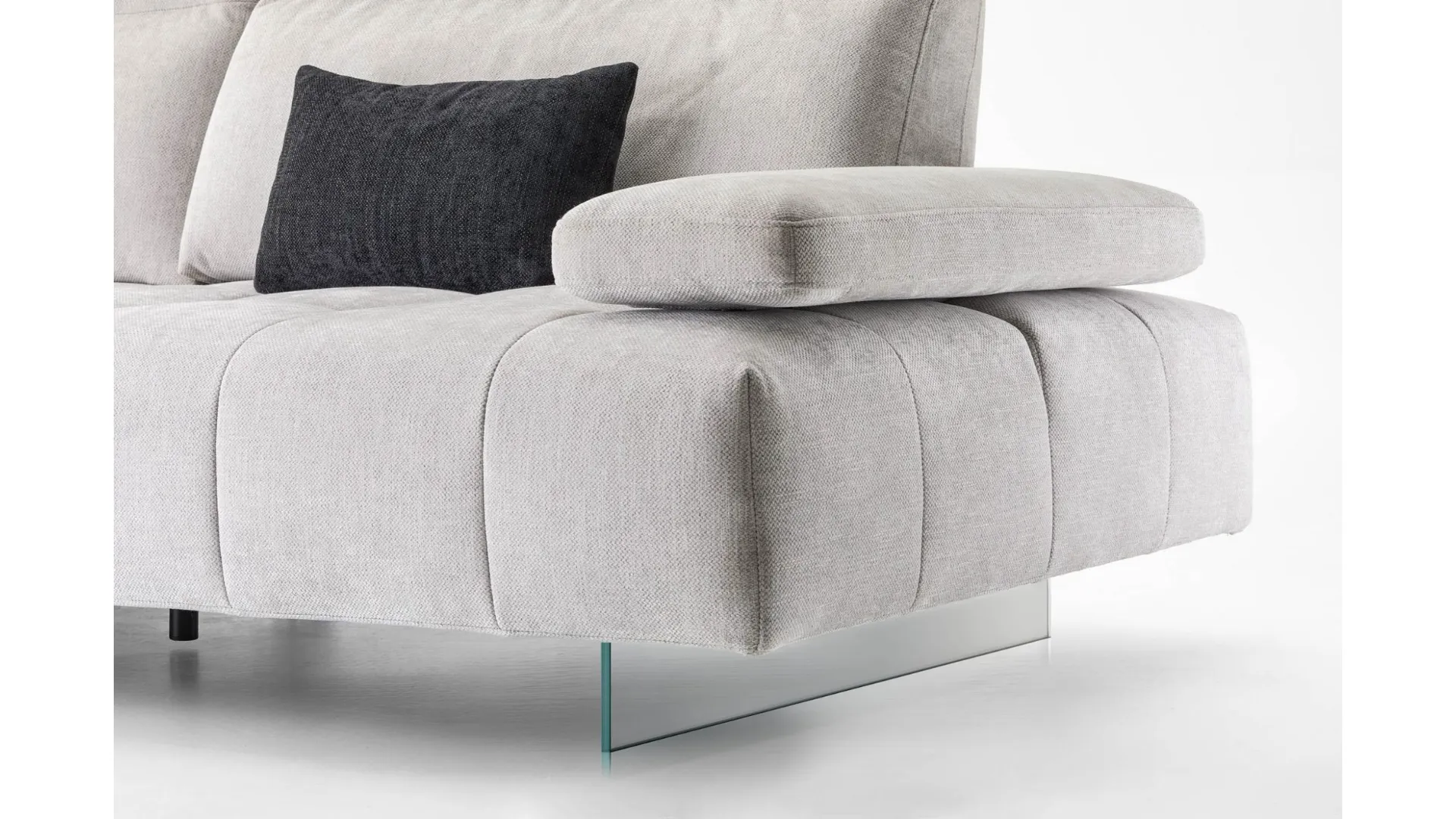 JOPLIN sofa with chaise