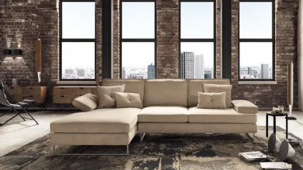 Corner Luis sofa in fabric with adjustable cushions.
