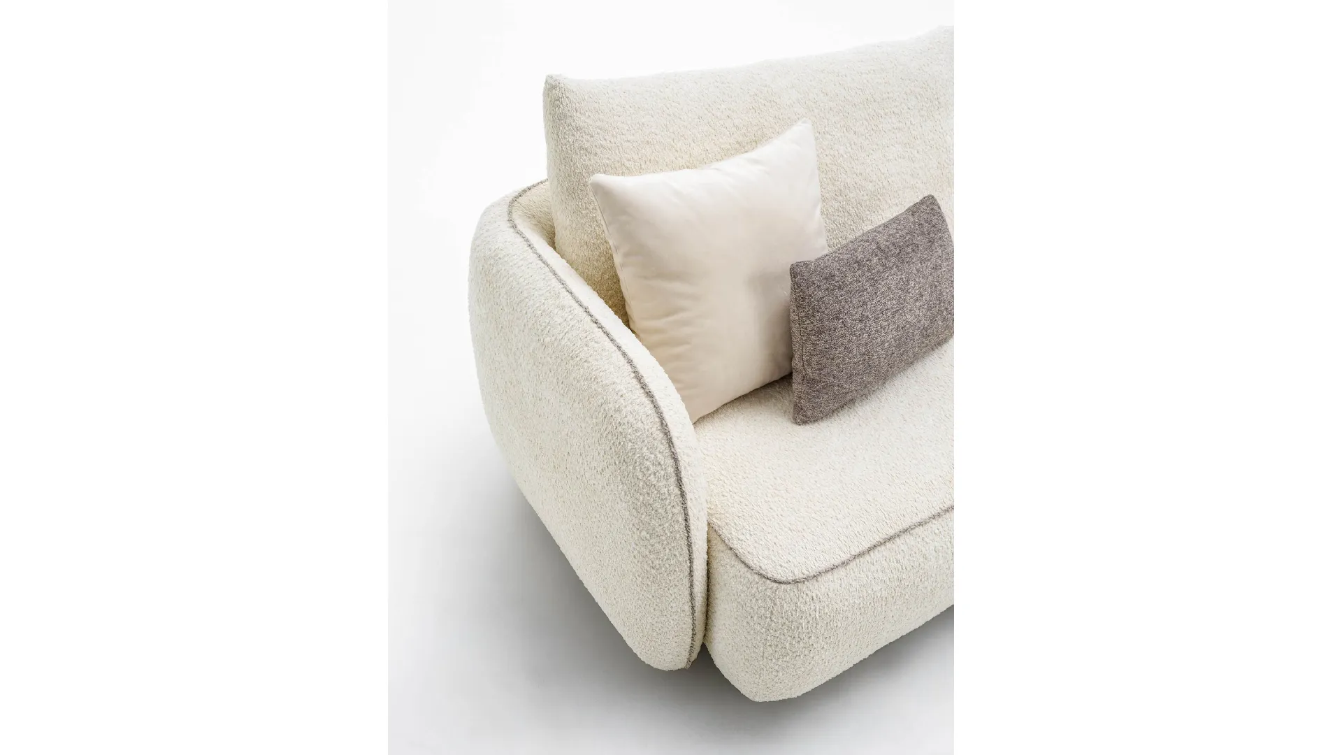 TOGO Double model sofa with chaise longue