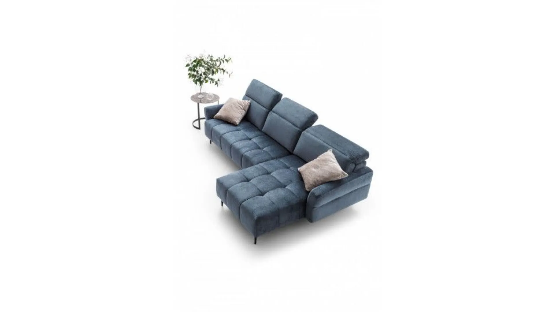 Modern style sofa, completely removable, of excellent quality, 282x168.