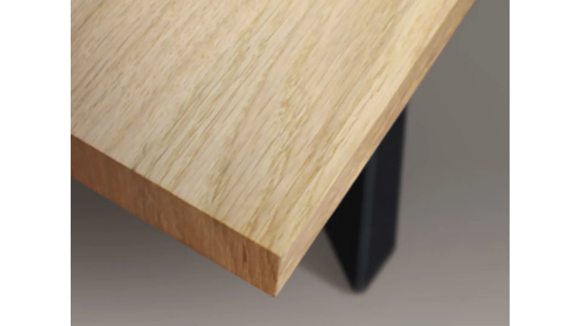 Fixed table in oak finish 160x75