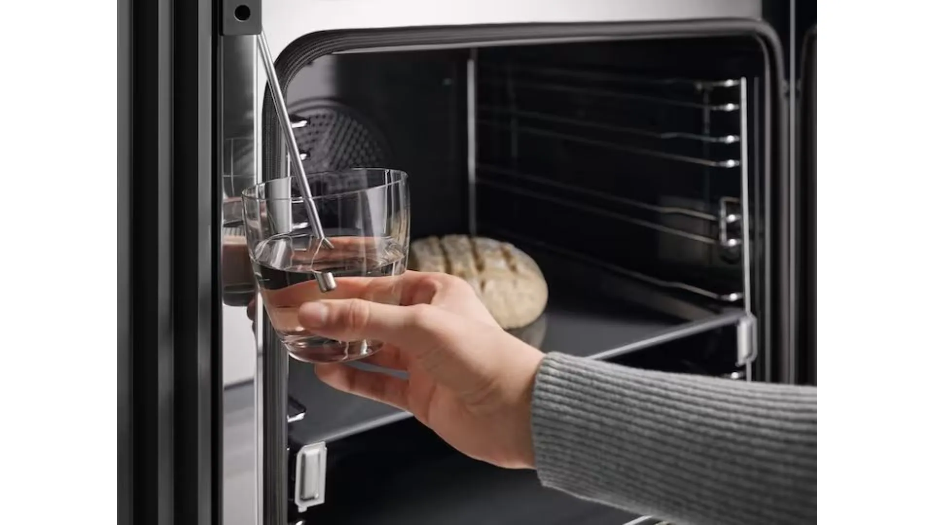 Miele H7264B Multifunction Oven Class A+