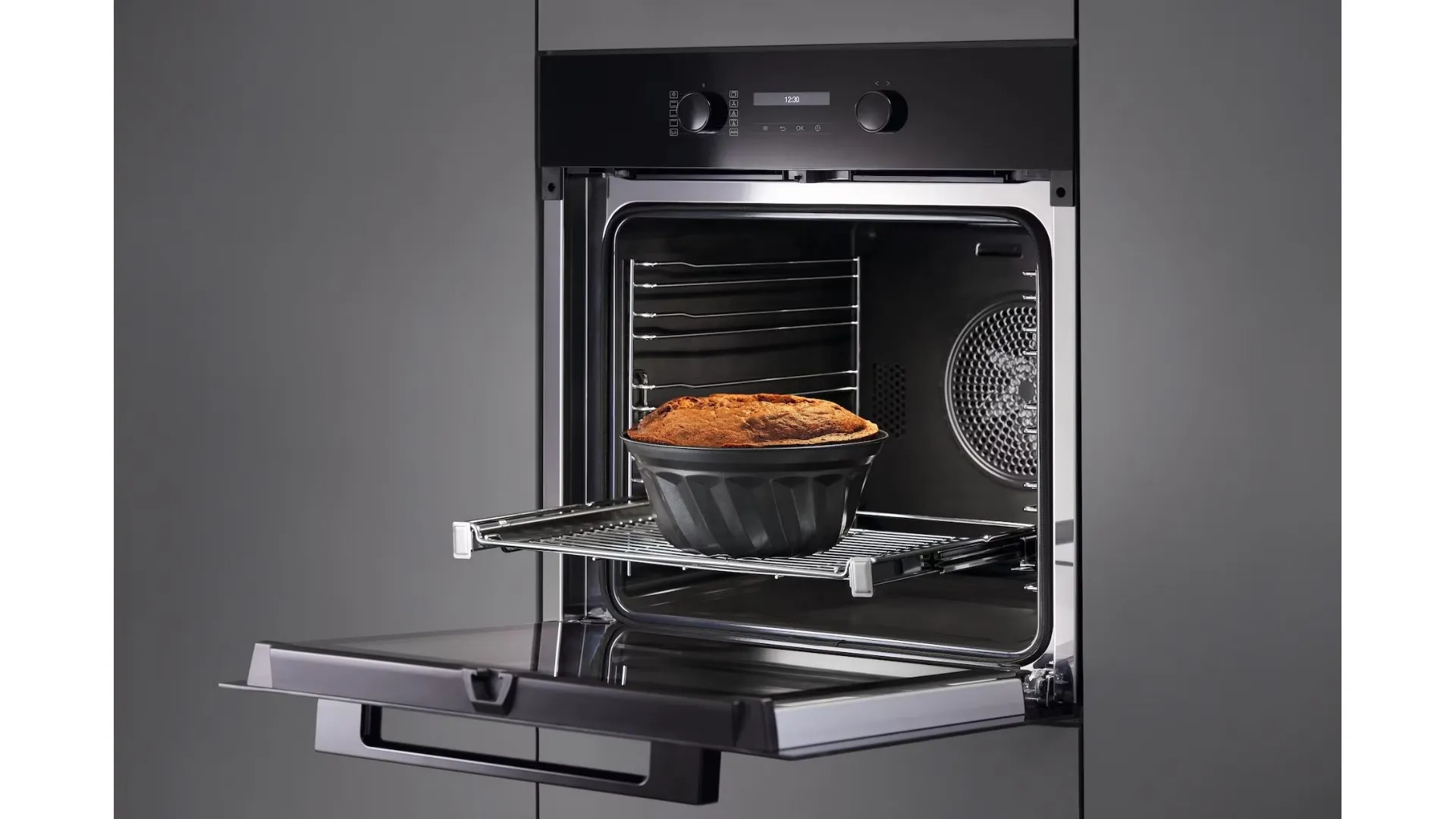 Miele H2861B multifunction oven class A+