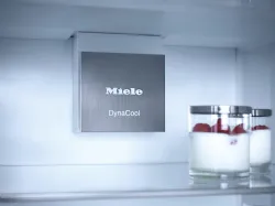 Miele Fridge-Freezer with convenient LED light and NoFrost system