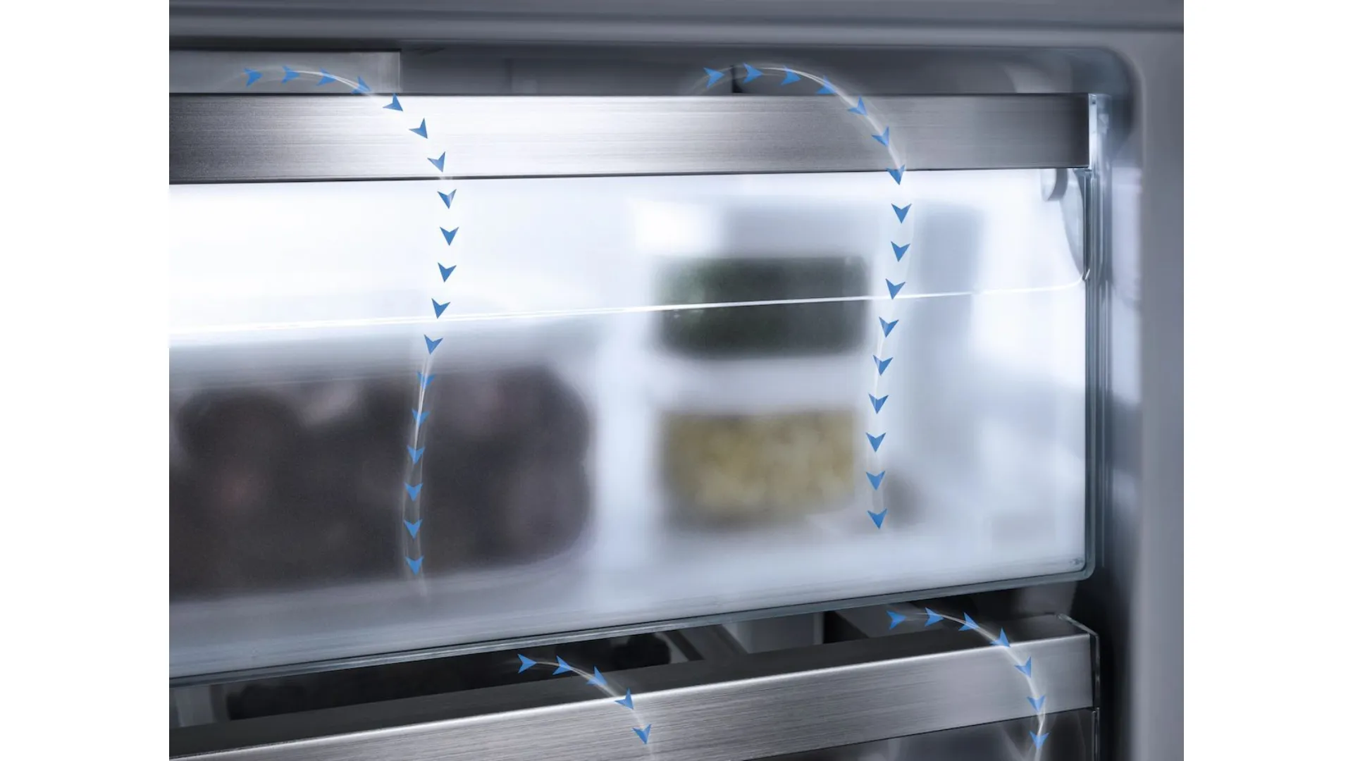 Miele Fridge-Freezer with convenient LED light and NoFrost system.