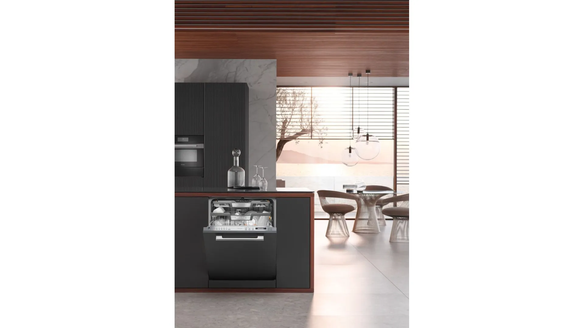 Miele XXL dishwasher with smart functions