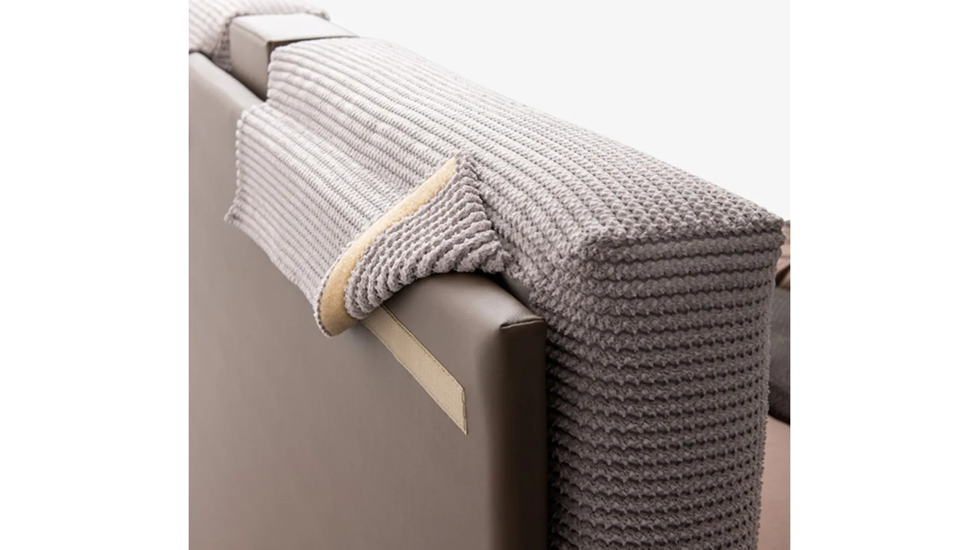 ULTRA double bed with storage