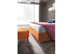 Mirabilis: bed with headboard with a thin profile and contrasting velvet-effect geometric decoration