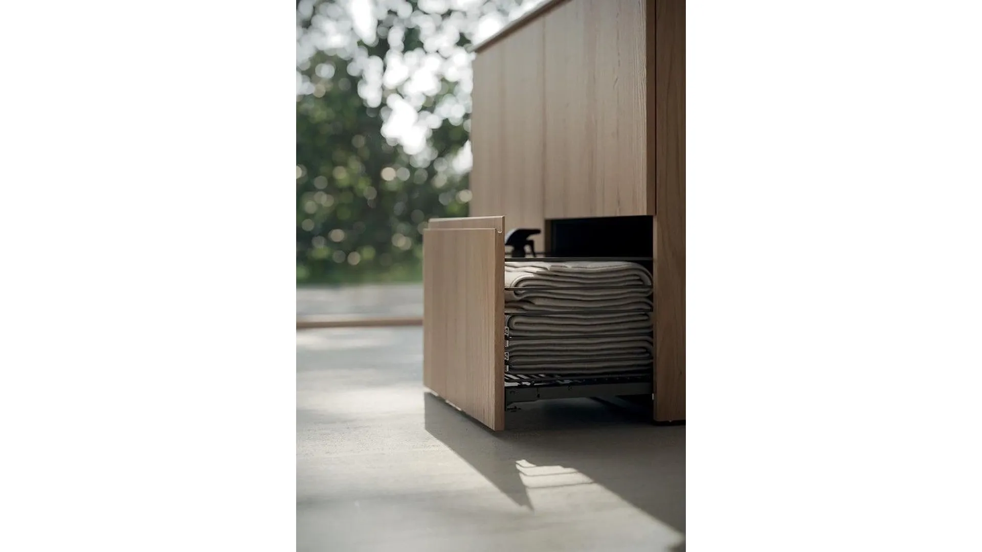 LG001 Laundry Cabinet