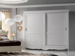Silvia wardrobe