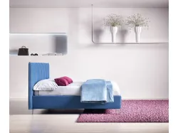 Plumeria: headboard with a geometric design with raised edges