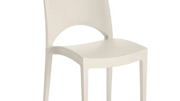 chair in ivory polypropylene